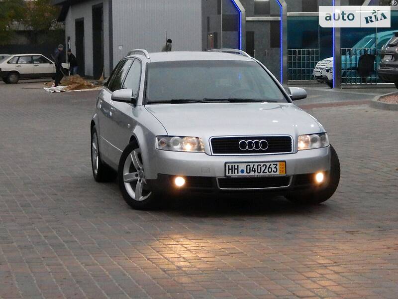 Универсал Audi A4 2002 в Сарнах
