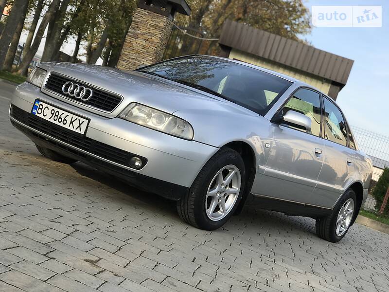 Седан Audi A4 1999 в Стрые