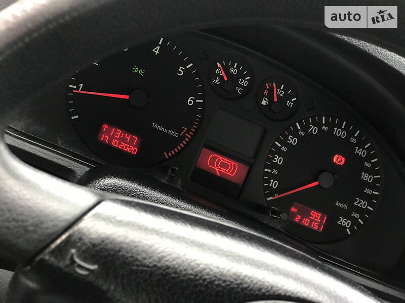 Седан Audi A4 1999 в Стрые