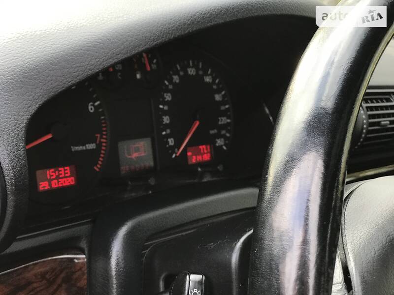 Седан Audi A4 2000 в Стрые