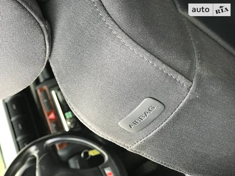 Седан Audi A4 2000 в Стрые
