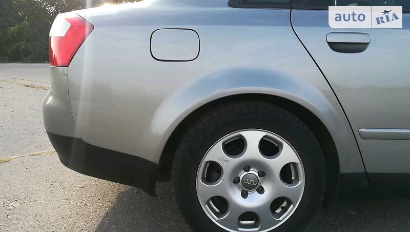 Седан Audi A4 2005 в Миронівці