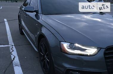 Седан Audi A4 2013 в Днепре