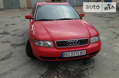 Седан Audi A4 1996 в Подволочиске