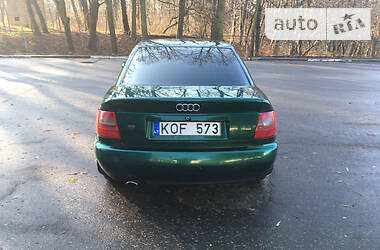 Седан Audi A4 1998 в Львові
