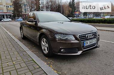 Седан Audi A4 2011 в Рівному