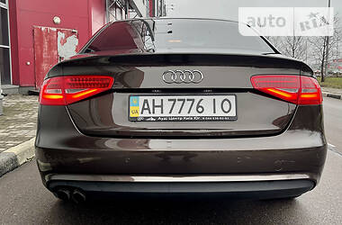 Седан Audi A4 2012 в Киеве