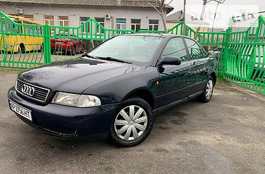 Седан Audi A4 1998 в Запорожье