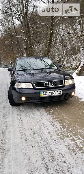 Audi A4 1.6 Restaling