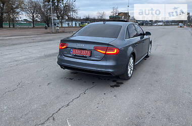 Седан Audi A4 2015 в Харькове