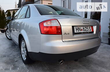 Седан Audi A4 2004 в Дрогобыче