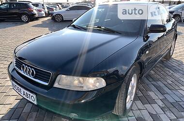 Седан Audi A4 1999 в Львове
