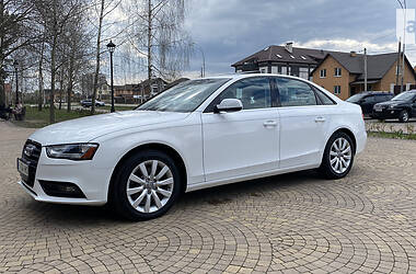 Седан Audi A4 2012 в Киеве