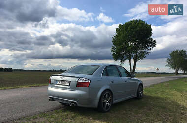 Седан Audi A4 2004 в Києві