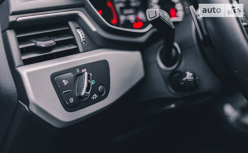 Універсал Audi A4 2016 в Києві