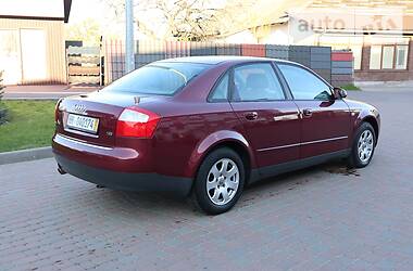 Седан Audi A4 2002 в Сарнах