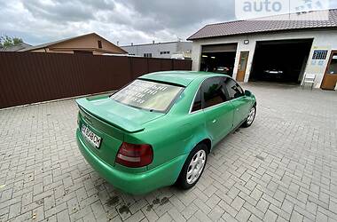 Седан Audi A4 1997 в Красилове