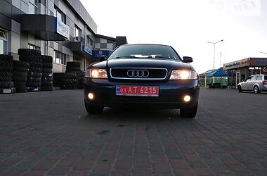 Седан Audi A4 1999 в Сарнах