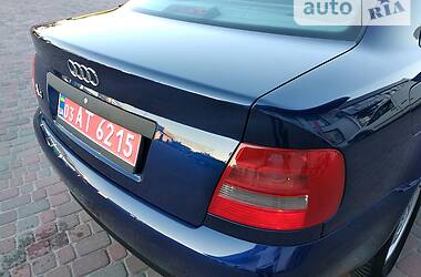 Седан Audi A4 1999 в Сарнах