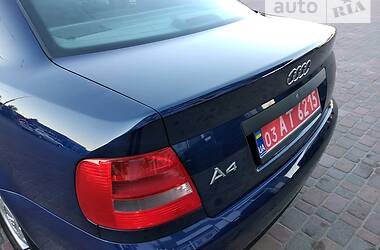 Седан Audi A4 1999 в Сарнах