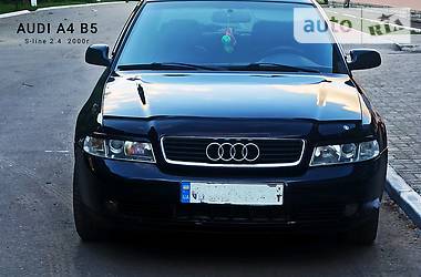 Седан Audi A4 2000 в Ямполе