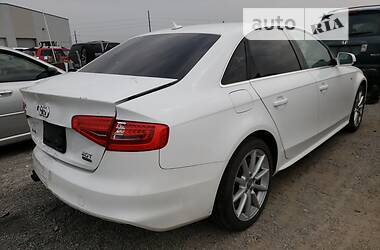 Седан Audi A4 2015 в 