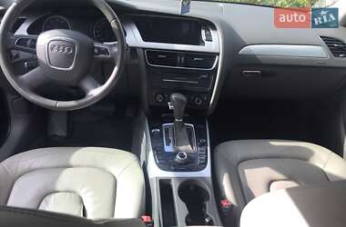 Седан Audi A4 2009 в Ровно