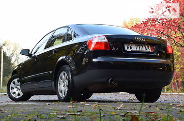 Седан Audi A4 2004 в Дрогобыче