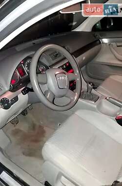 Универсал Audi A4 2005 в Виноградове