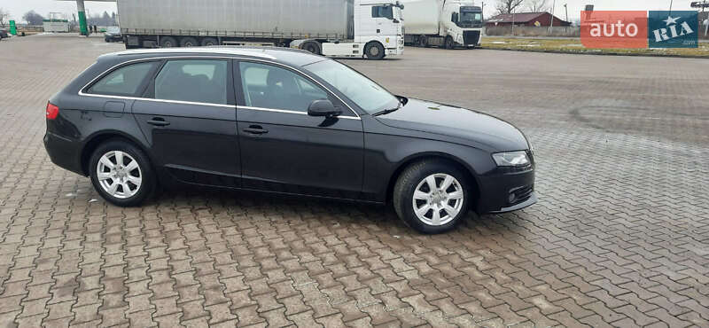 Универсал Audi A4 2011 в Черновцах