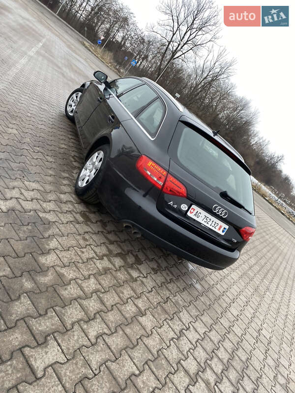 Универсал Audi A4 2011 в Черновцах