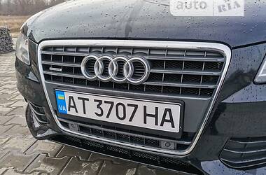 Седан Audi A4 2012 в Снятине