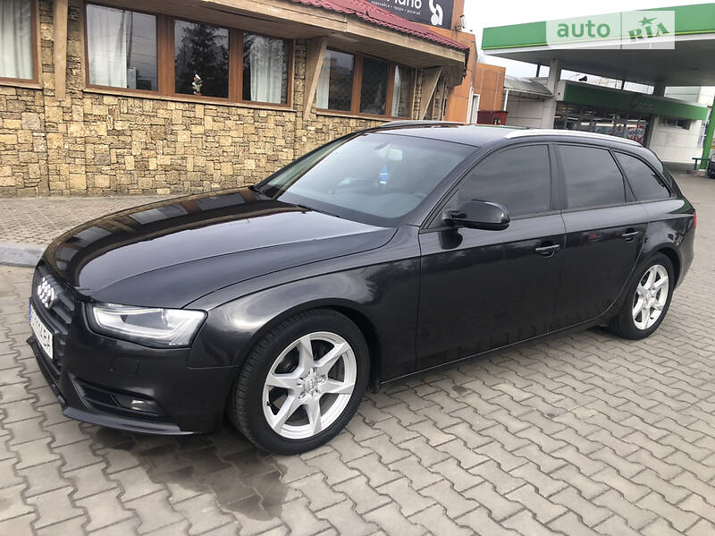 Универсал Audi A4 2012 в Луцке