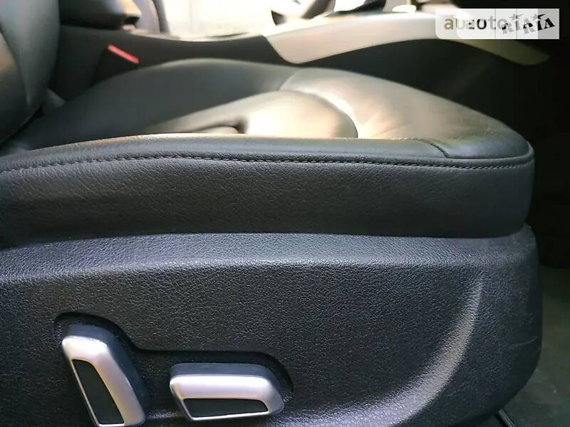 Седан Audi A4 2015 в Николаеве