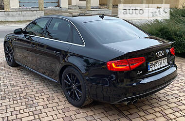 Седан Audi A4 2015 в 