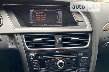 Седан Audi A4 2015 в 