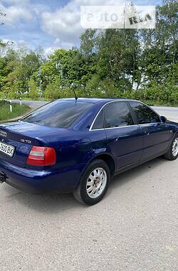 Седан Audi A4 1997 в Тернополе