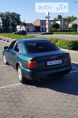 Седан Audi A4 1996 в Житомирі