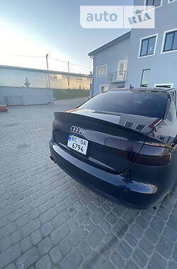 Седан Audi A4 2013 в Львове