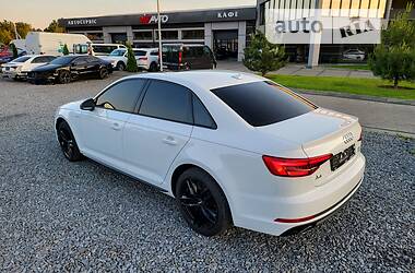 Седан Audi A4 2016 в Львове