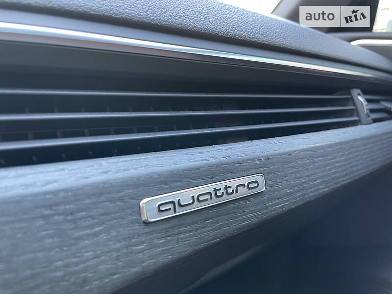 Седан Audi A4 2016 в Івано-Франківську