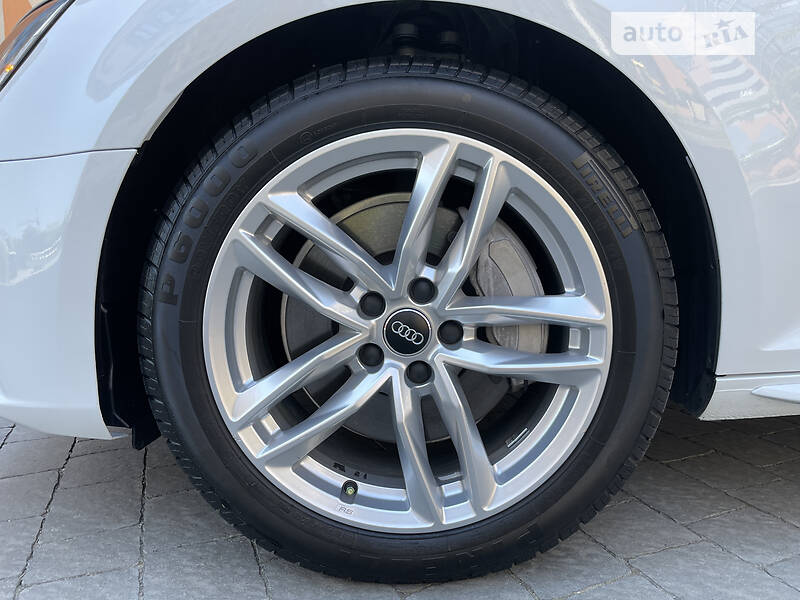 Седан Audi A4 2016 в Івано-Франківську