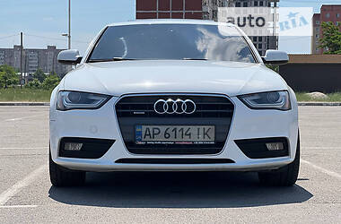 Седан Audi A4 2012 в Запоріжжі