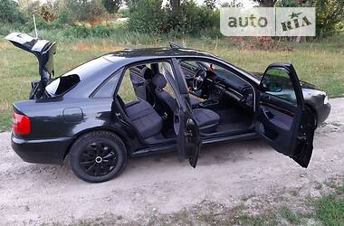 Седан Audi A4 1996 в Рівному