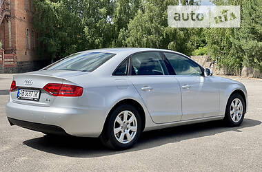 Седан Audi A4 2010 в 