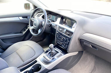 Седан Audi A4 2010 в 