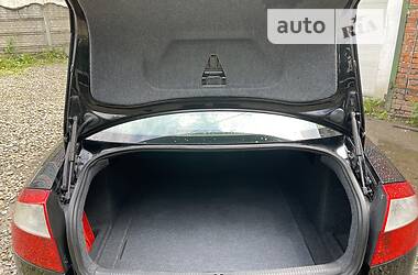 Седан Audi A4 2004 в 