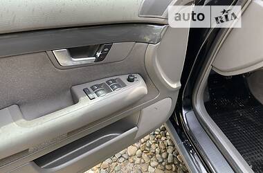 Седан Audi A4 2004 в 