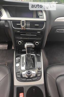 Седан Audi A4 2015 в Кропивницком