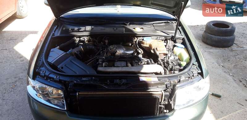 Универсал Audi A4 2002 в Черновцах